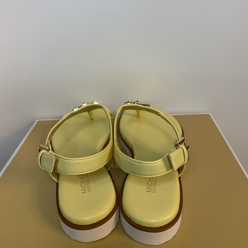 Michael Kors Jilly Flat Sandals - Picture 3 of 11